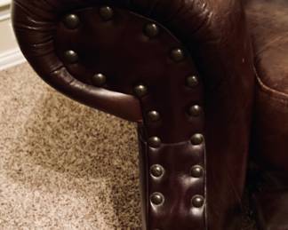 Large Leather Recliner. Top Condition!