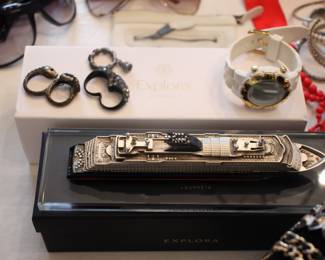 Explora miniature cruise ship model