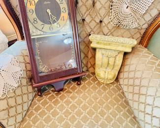 Wall clocks and mantle clocks 