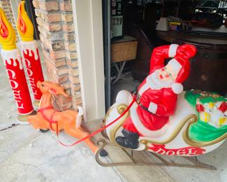 vintage Empire Santa Sleigh and reindeer--excellent