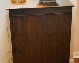 early 20th century wash stand