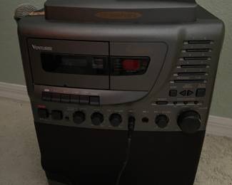 Kararoke includes several cds’