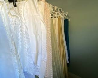 Valances and Curtains 