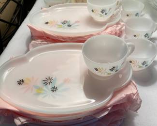 Vintage federal glass atomic flower milk glass patio snack set