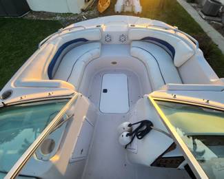 2003 Hurricane (Godfrey Marine) SunDeck SD187 (18'7) Boat - functional, just had tuneup, Yamaha 115 4Stroke Outboard Motor w. approximately 80hrs, comes w. trailer, title in hand ($10,750 OBO) WON'T LAST ! - cash talks
