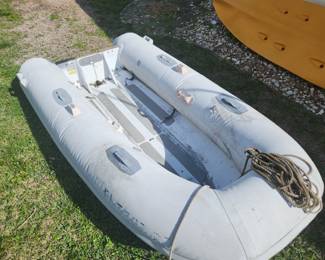 10ft Dinghy (1999) - clean/clear title in hand ($750)