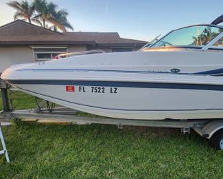 2003 Hurricane (Godfrey Marine) SunDeck SD187 (18'7) Boat - functional, just had tuneup, Yamaha 115 4Stroke Outboard Motor w. approximately 80hrs, comes w. trailer, title in hand ($10,750 OBO) WON'T LAST ! - cash talks