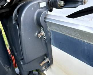 2003 Hurricane (Godfrey Marine) SunDeck SD187 (18'7) Boat - functional, just had tuneup, Yamaha 115 4Stroke Outboard Motor w. approximately 80hrs, comes w. trailer, title in hand ($10,750 OBO) WON'T LAST ! - cash talks
