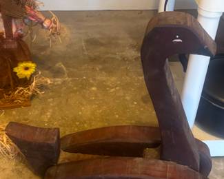 Wood swan planter