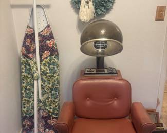 Vintage beauty shop hair dryer!  It’s mauve and works 💕💕