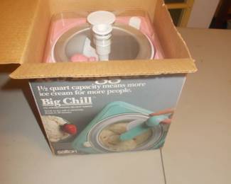 Vintage New in Box PINK Big Chill ice cream maker
