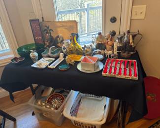 KITCHENWARE AND HOME DECOR