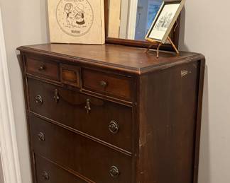 DRESSER WITH MIRROR