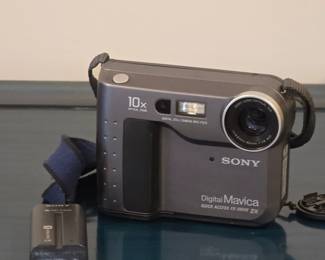 Sony Mavica Camera with Battery