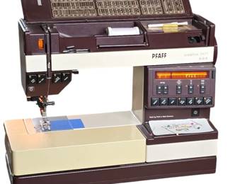 PFAFF Creative 1471 with Case