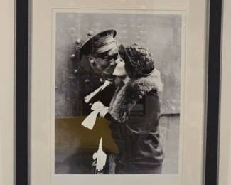 Soldier Saying Goodbye NYT Photo Archives