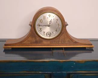 Vintage Sessions Electric Clock