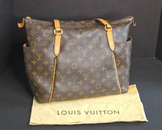 Louis Vuitton Totally MM Handbag