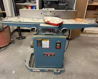 This is a SUPERB JET 6” Joiner! WORKS PERFECTLY! 