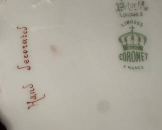 A beautiful DAINTY LIMOGES FRANCE Soup Tureen! Hand painted and signed by the artist! 