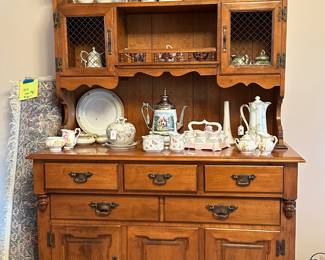An absolutely beautiful Young Republic China Hutch!