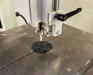  An absolutely superb RIKON Model #10, 10” Band Saw! In near mint condition and world perfectly! 