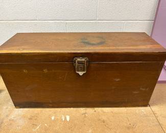 This is the vintage find of the sale! This is a FANTASTIC SAGINAW LUFKIN RULE WOODEN TOOLD BOX! 