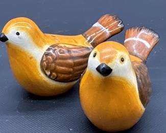 Vintage Ceramic Bird Salt & Pepper Shakers
