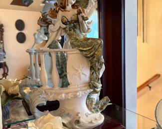 GIUSEPPE ARMANI 1985 "Summer Outing" Figurine