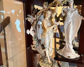 GIUSEPPE ARMANI 1993 "Young Lady with Doves" Figurine