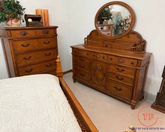 Kathy Ireland Home Bedroom Set from Vaughn Furniture Co