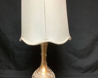 BRDA725 Vintage MidCentury Modern Table Lamp Lamp has a gold base with white beads.  Lam is approximately 30" T.
