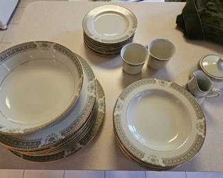 Ivory China Mikasa - Richelieu 