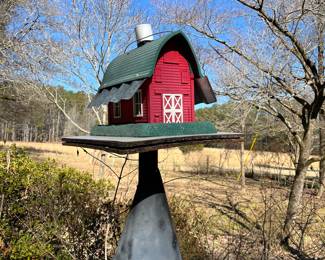 Birdhouse/feeder