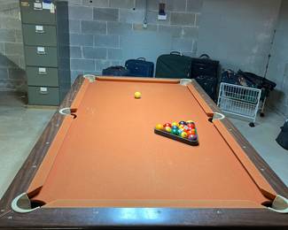 Pool table