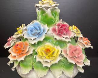 Capodimonte Flower centr piece