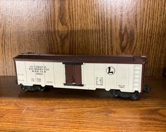 Lionel Train 36621 Automatic Refrigerated Milk Car O Gauge
