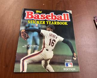 Topps Baseball Sticker Yearbook 1985