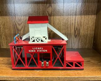 Lionel Train Accessory - 352 Icing Station 