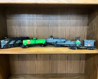 Lionel Area 51 Train Cars