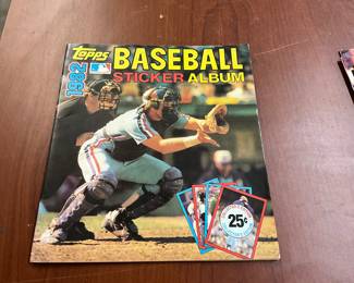 Topps Baseball Sticker Yearbook 1982