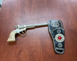 Wells Fargo Toy Gun & Holster