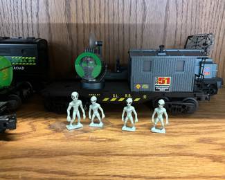 Lionel Area 51 Alien Figures