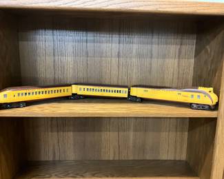 MTH O Scale Union Pacific M10000 Passenger Train Engine - Car - Caboose