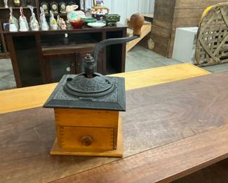 Hand Crank Wood & Cast Iron Coffee Grinder