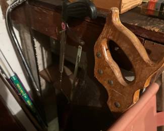handsaw