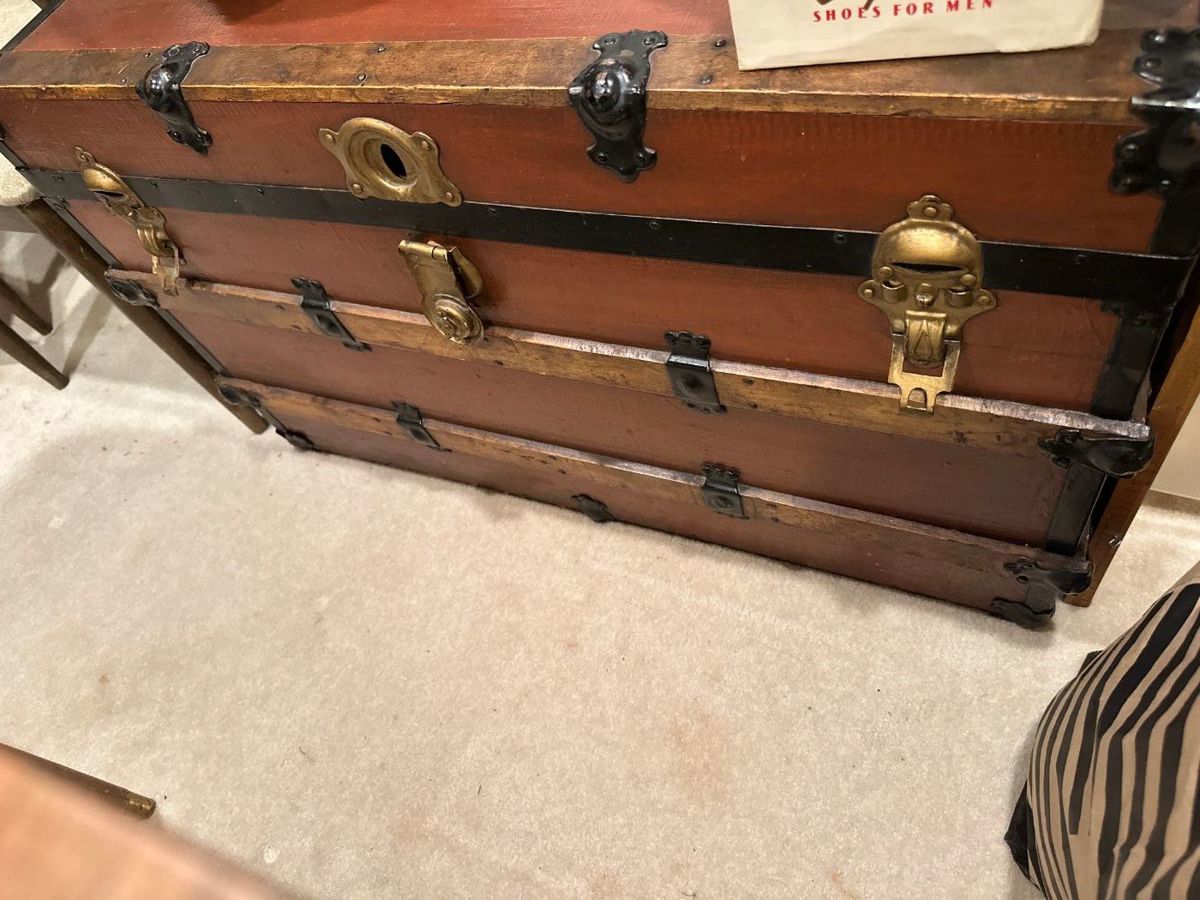 Steamer trunk