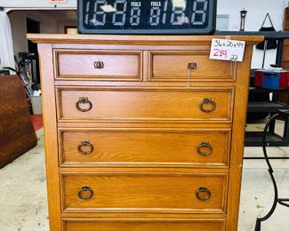 Dresser