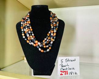 Pearl Necklace 