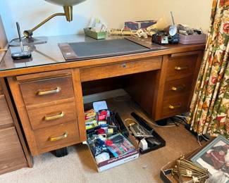 	#35	Vintage Indiana Desk Co desk with glass top 50x28x28	 $50.00 				